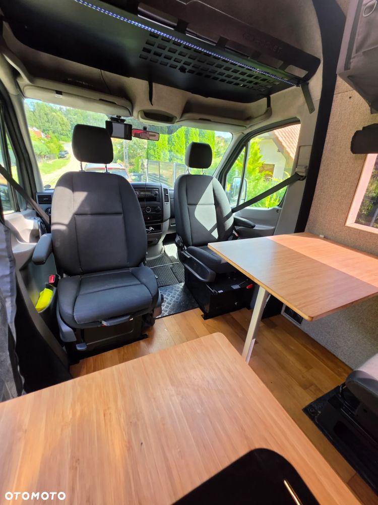 Mercedes-Benz Sprinter 906.211 - 32