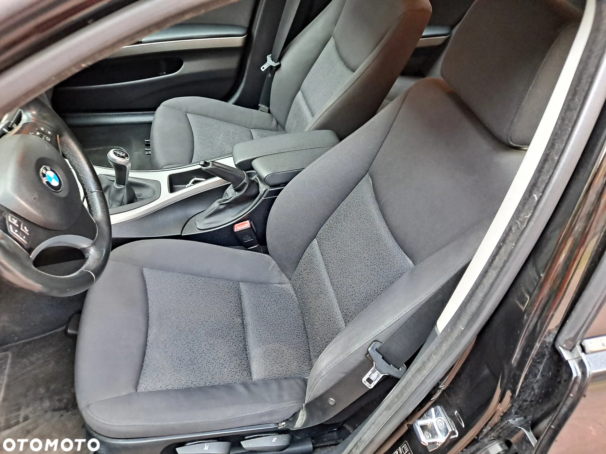 BMW Seria 3 318i - 15