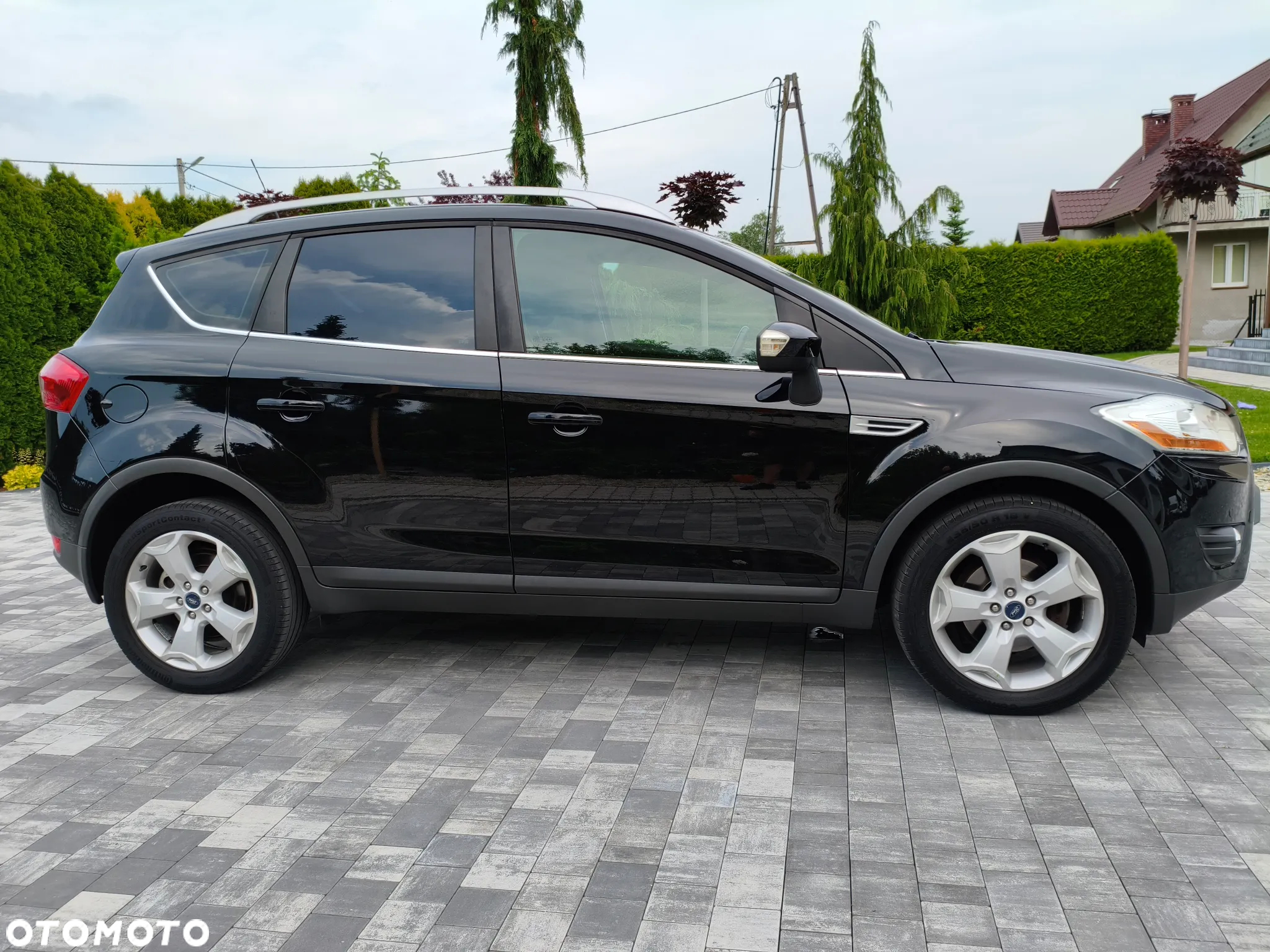 Ford Kuga 2.0 TDCi 2x4 Titanium - 6