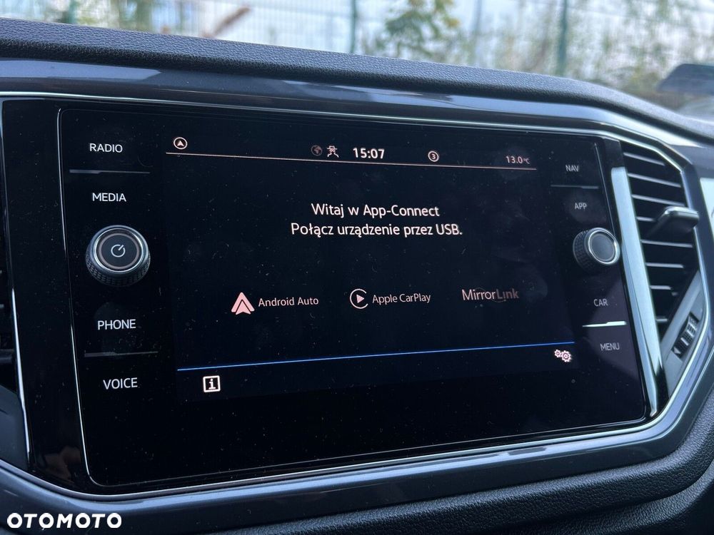 Volkswagen T-Roc - 23