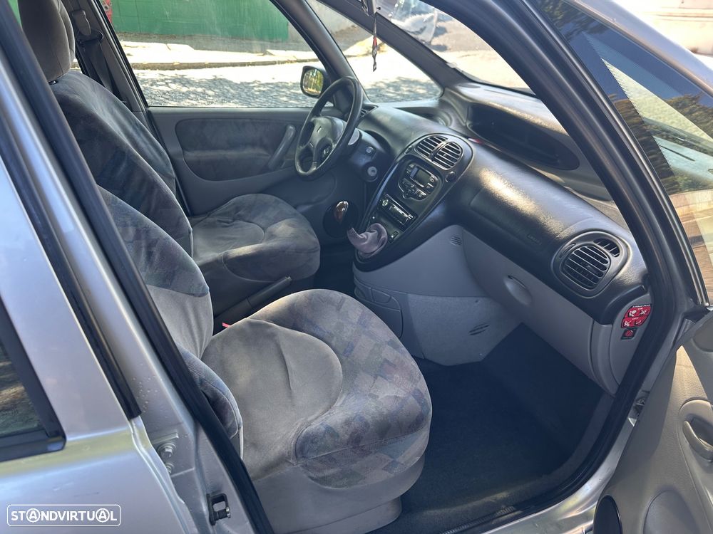 Citroën Xsara Picasso - 10