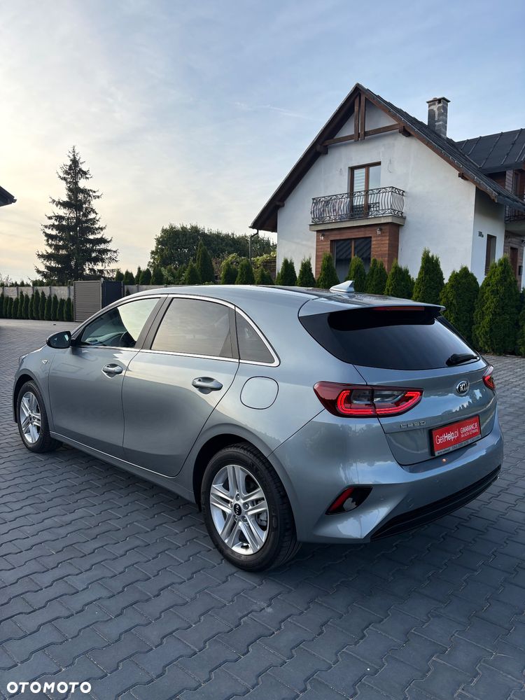 Kia Ceed 1.6 CRDi 136 ISG Dream-Team Edition - 11