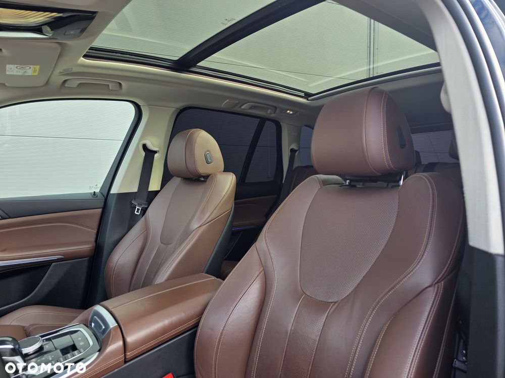 BMW X5 xDrive30d xLine - 23