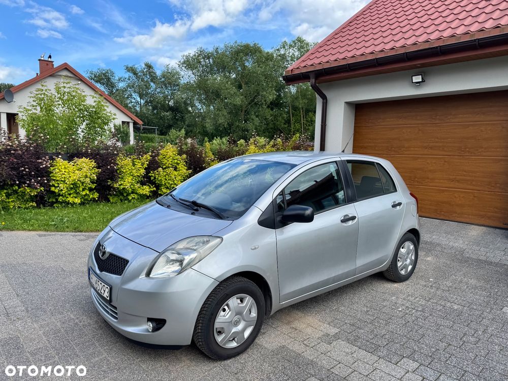 Toyota Yaris 1.0 Luna A/C - 4