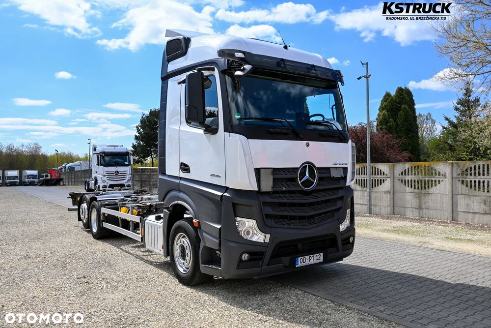 Mercedes-Benz Actros 2545 BDF 4,90 rozstaw 7,82 m - 5