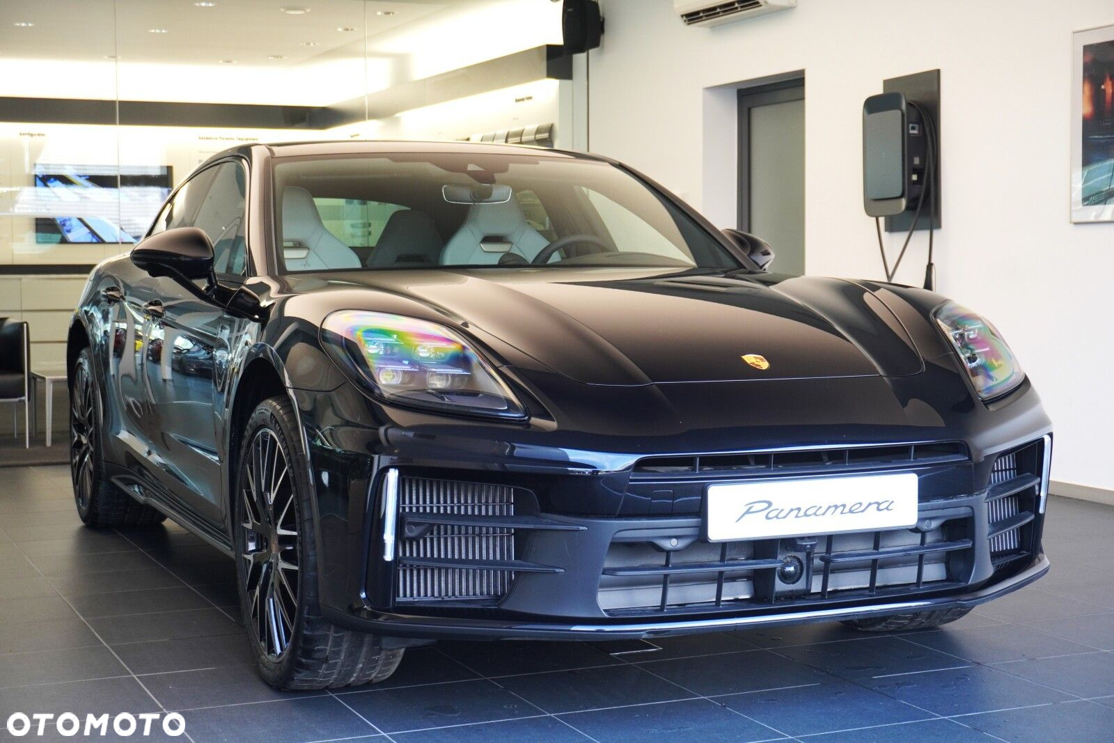 Porsche Panamera - 4