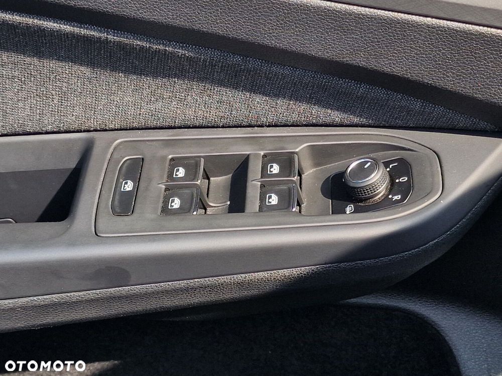 Volkswagen Golf Variant - 20