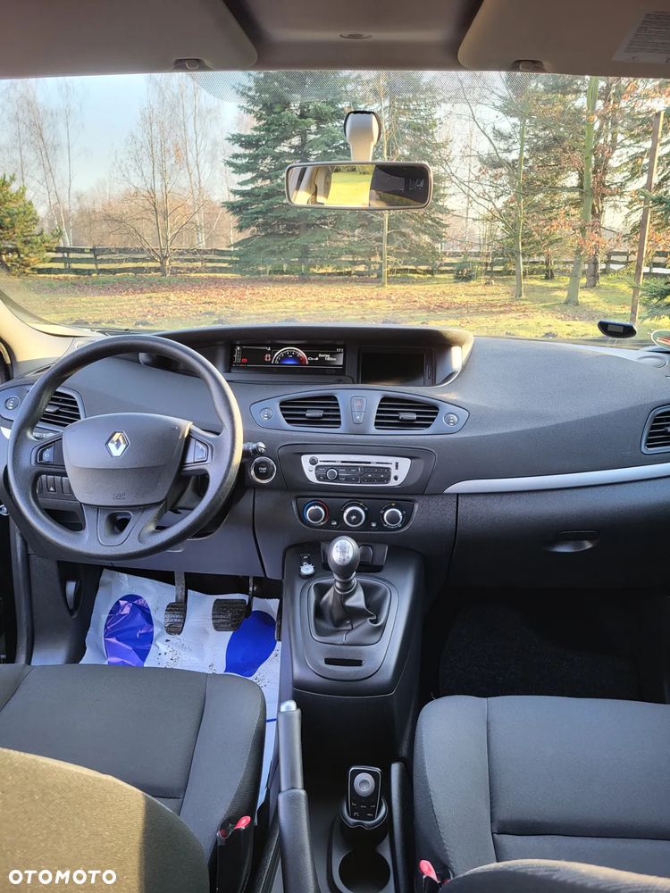 Renault Scenic 1.6 16V 110 TomTom Edition - 22