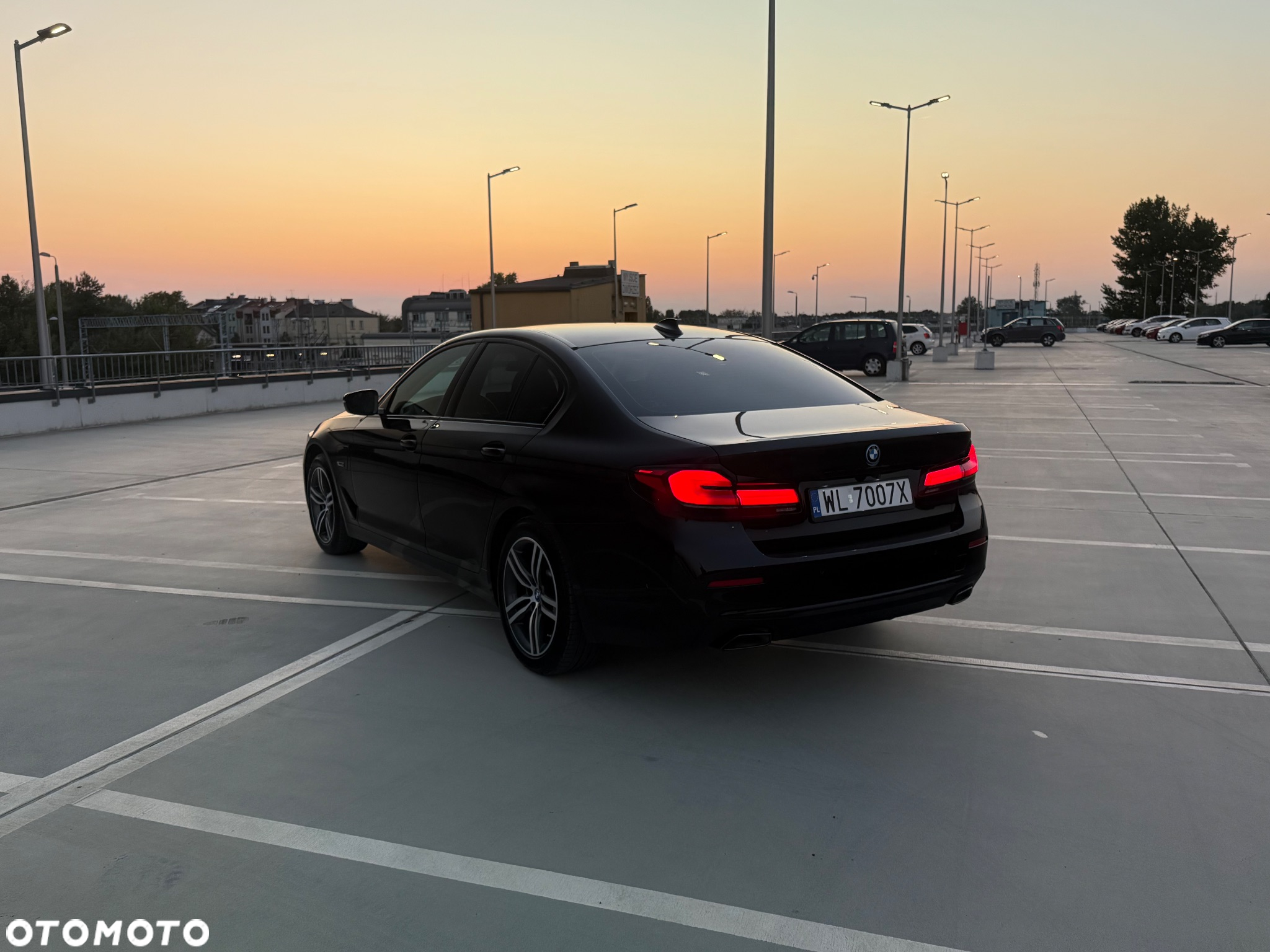 BMW Seria 5 530e xDrive - 15