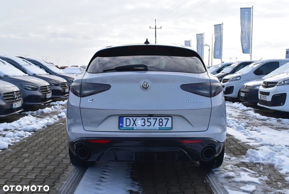 Alfa Romeo Stelvio 2.0 Turbo Veloce Q4 - 7