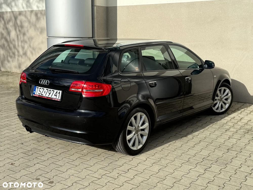 Audi A3 Sportback 2.0 TFSI S line Sportpaket - 3