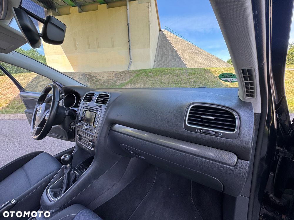 Volkswagen Golf - 16