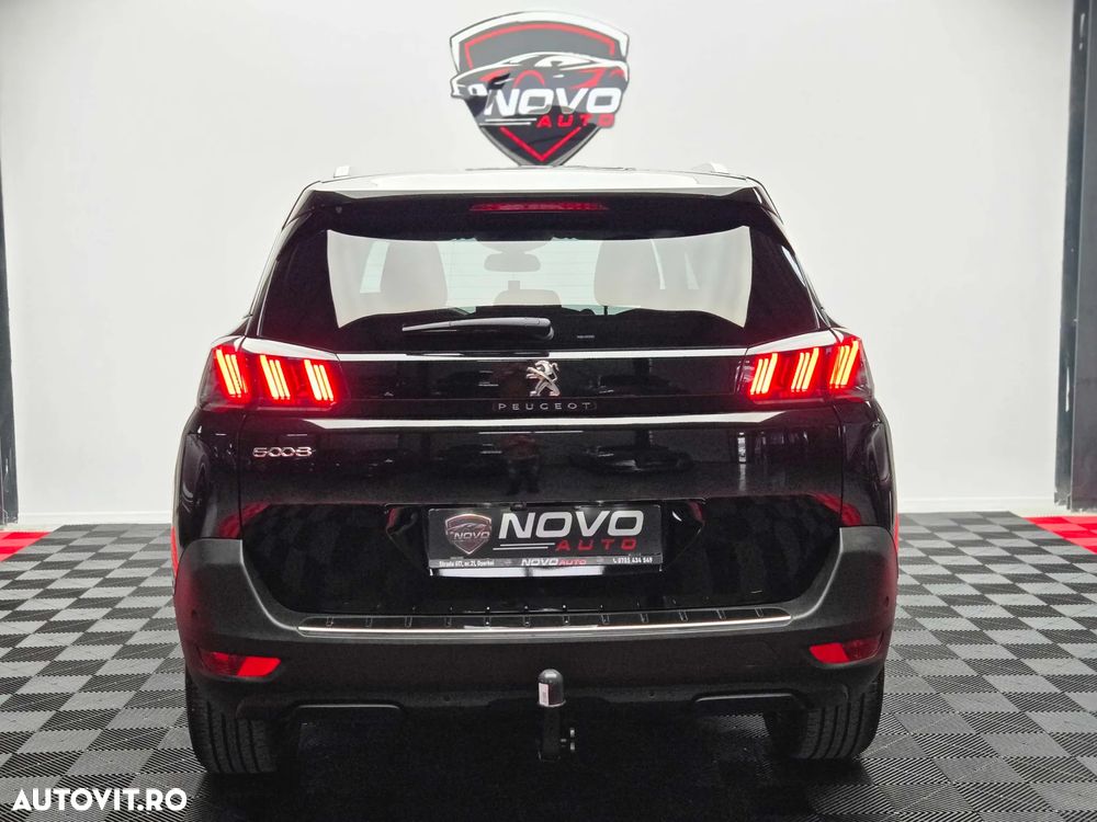 Peugeot 5008 - 35