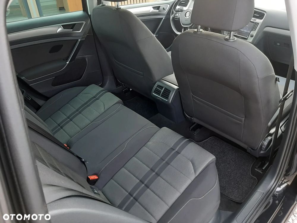 Volkswagen Golf 1.6 TDI BlueMotion Comfortline - 29