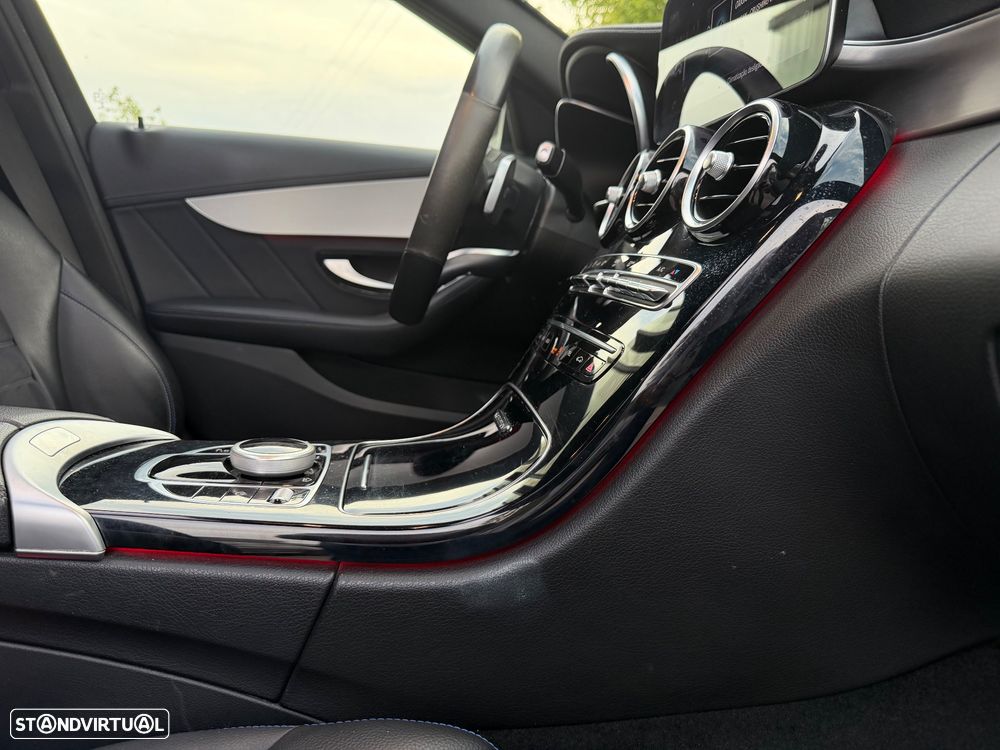 Mercedes-Benz C 300 de AMG Line - 29