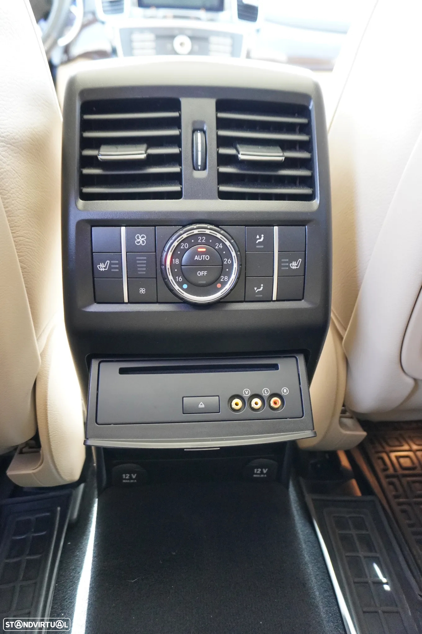Mercedes-Benz GLE 350 d 4Matic 9G-TRONIC AMG Line - 37