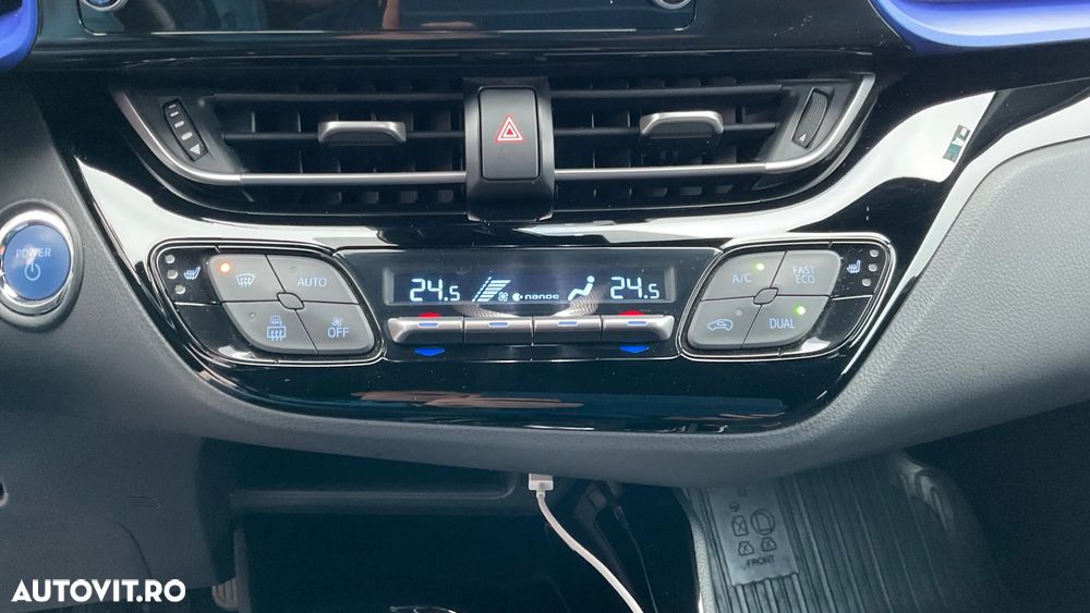 Toyota C-HR 2.0 HSD 184 CP 4x2 CVT C-ult Style bi-tone - 32