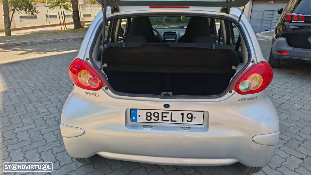 Toyota Aygo 1.0 + AC - 8