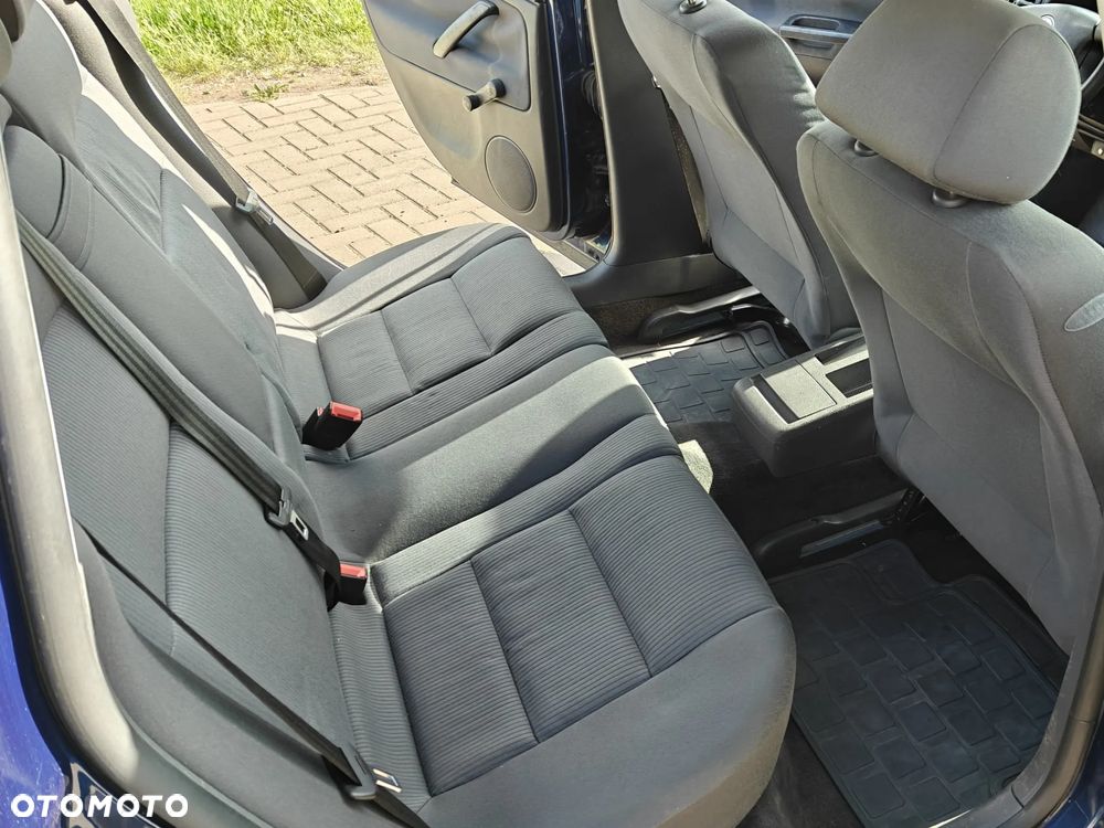 Volkswagen Passat 2.0 Comfortline - 8