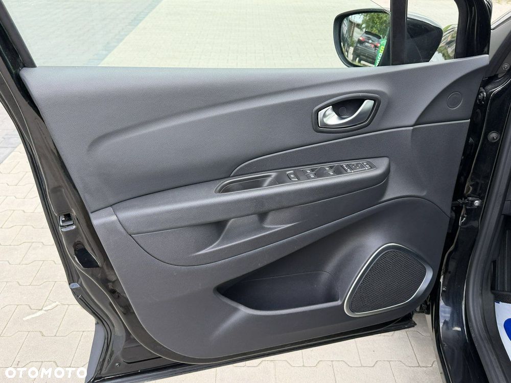 Renault Captur - 17