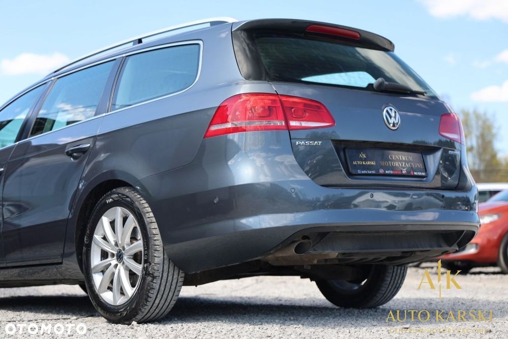 Volkswagen Passat - 16