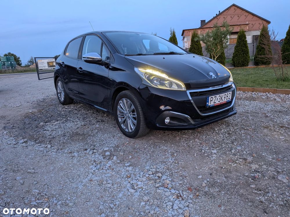 Peugeot 208 82 PureTech Style - 16