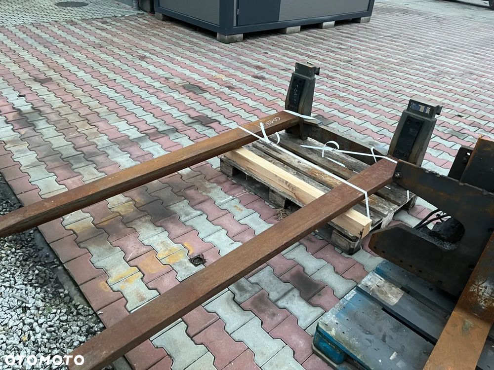 WIDŁY 3A Barou 15796 ID OS1511 - 1