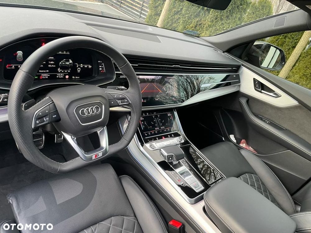 Audi Q8 - 8