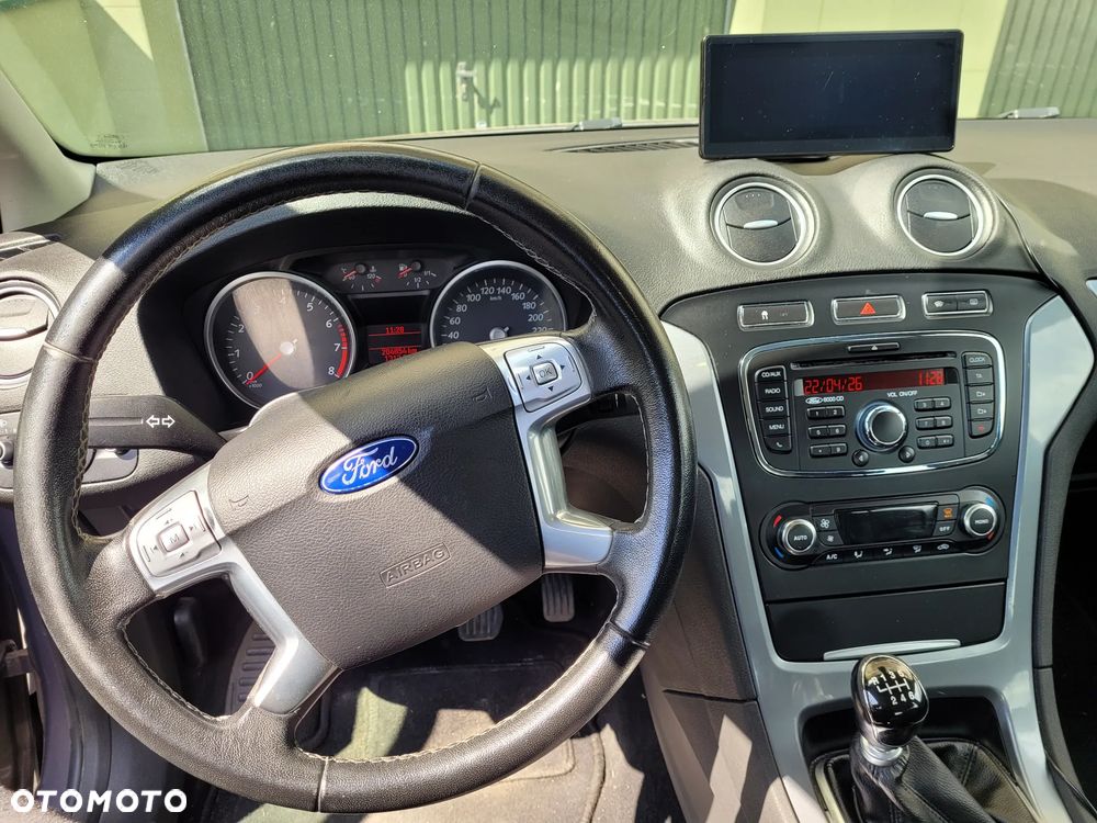Ford Mondeo 1.6 T Silver X Plus - 12