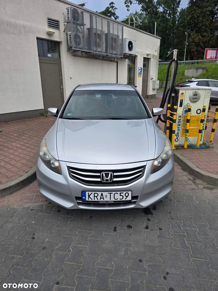 Honda Accord - 2