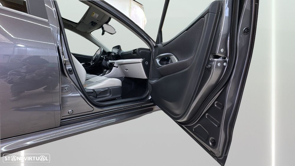 Toyota Yaris 1.5 HDF Luxury - 24