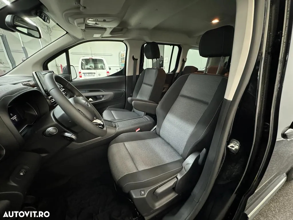 Toyota Proace City Verso 136 CP 50 kWh L2 6+1 Family - 11