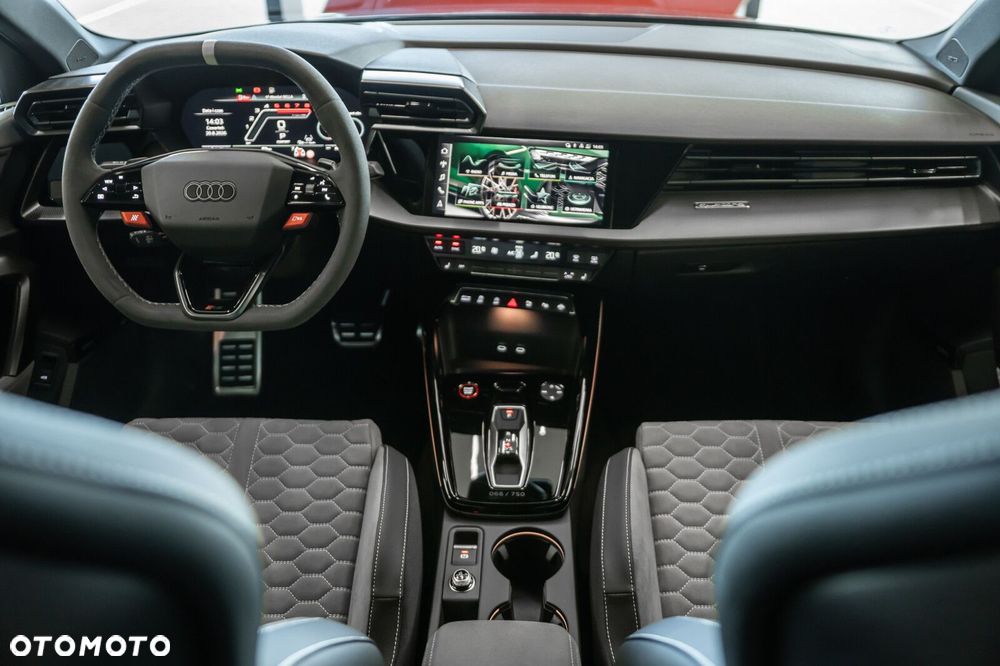 Audi RS3 Sportback - 18