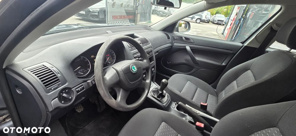 Skoda Octavia 1.4 TSI Active - 27