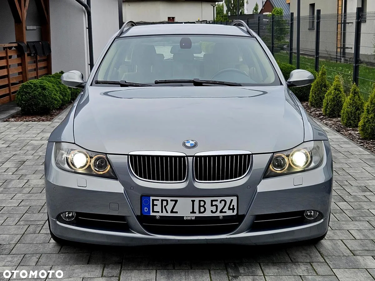 BMW Seria 3 330xd DPF Touring - 18