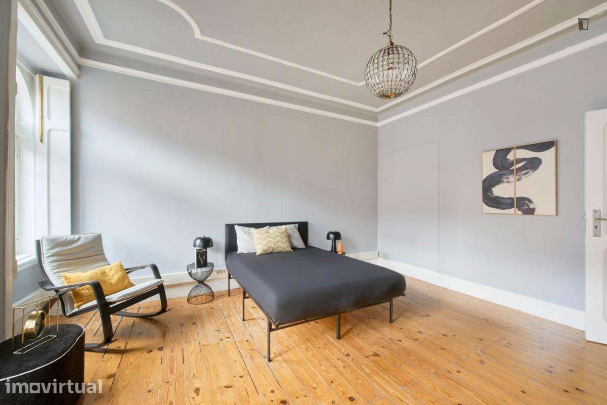 Quarto - localizado em Marquês de Pombal Lisbon - Grande imagem: 3/17