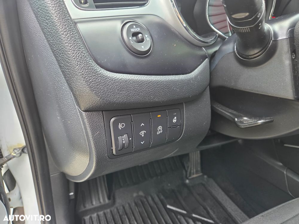 Kia Ceed 1.6 CRDi 128 Fifa World Cup Edition - 13