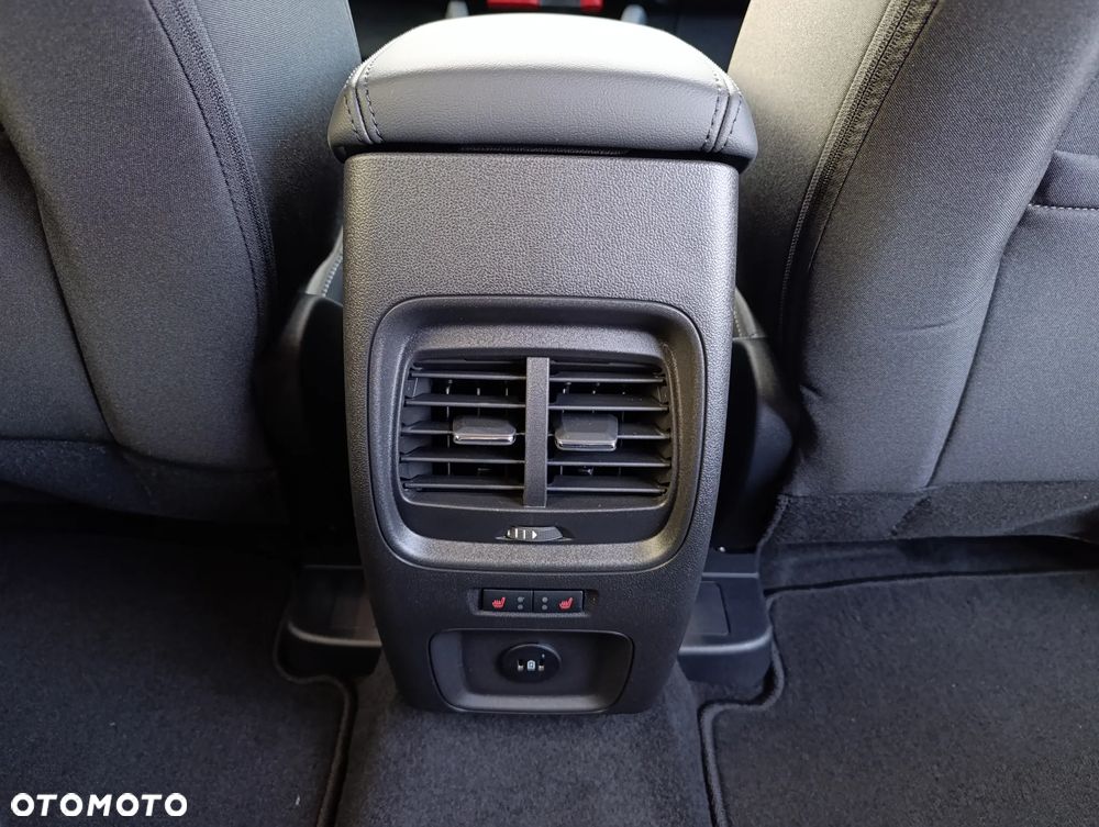 Ford Kuga 1.5 EcoBoost FWD Titanium - 32