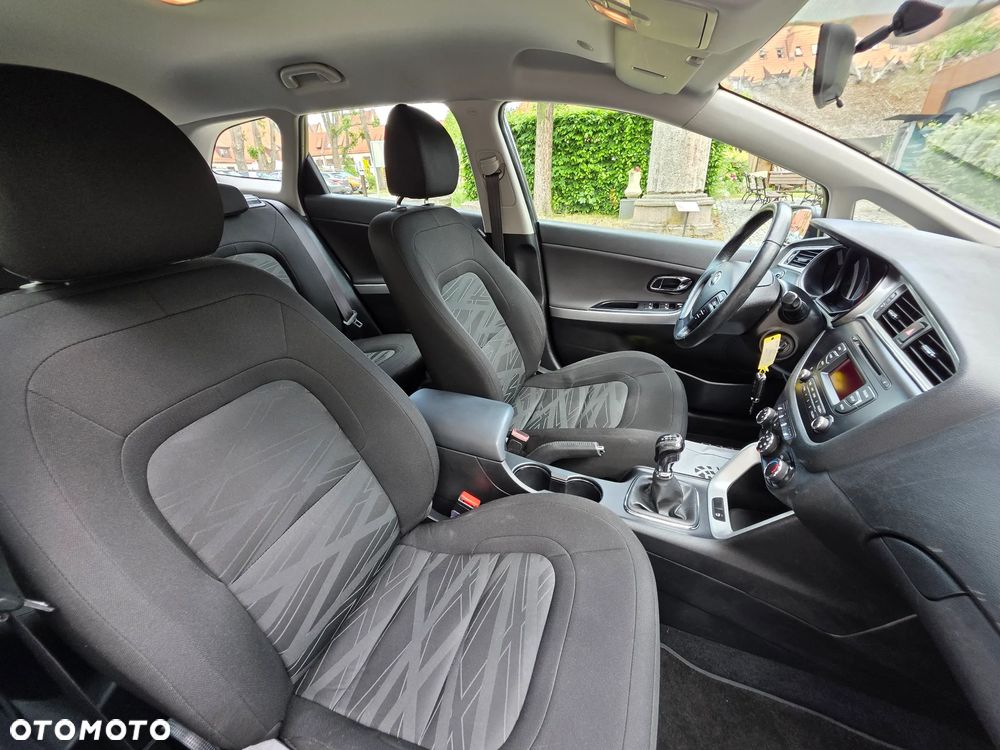 Kia Ceed 1.4 CVVT Dream Team Edition - 20