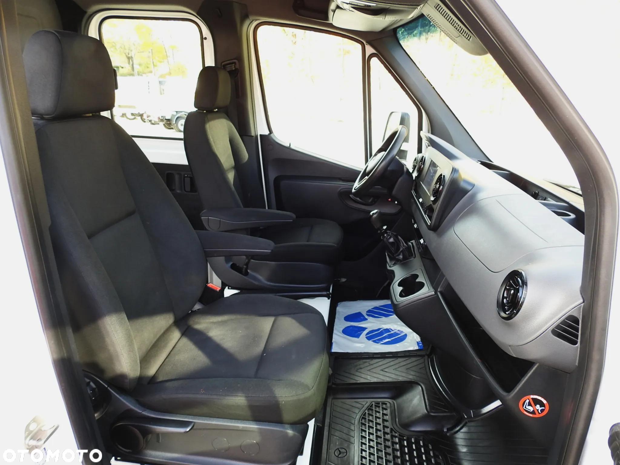 Mercedes-Benz SPRINTER 516 SKRZYNIA PODWÓJNA KABINA DOKA 6 MIEJSC TEMPOMAT KLIMATYZACJA BLIŹNIACZE KOŁA 160KM [ 113742 ] - 35