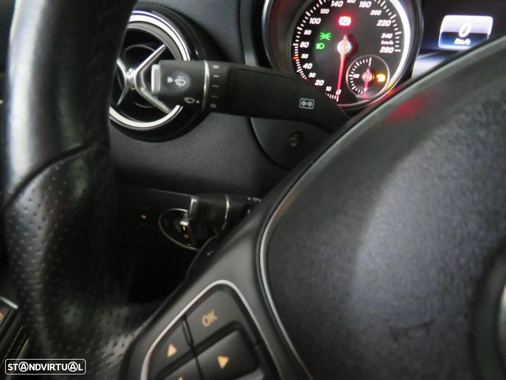 Mercedes-Benz CLA 200 d AMG Line Aut. - 28