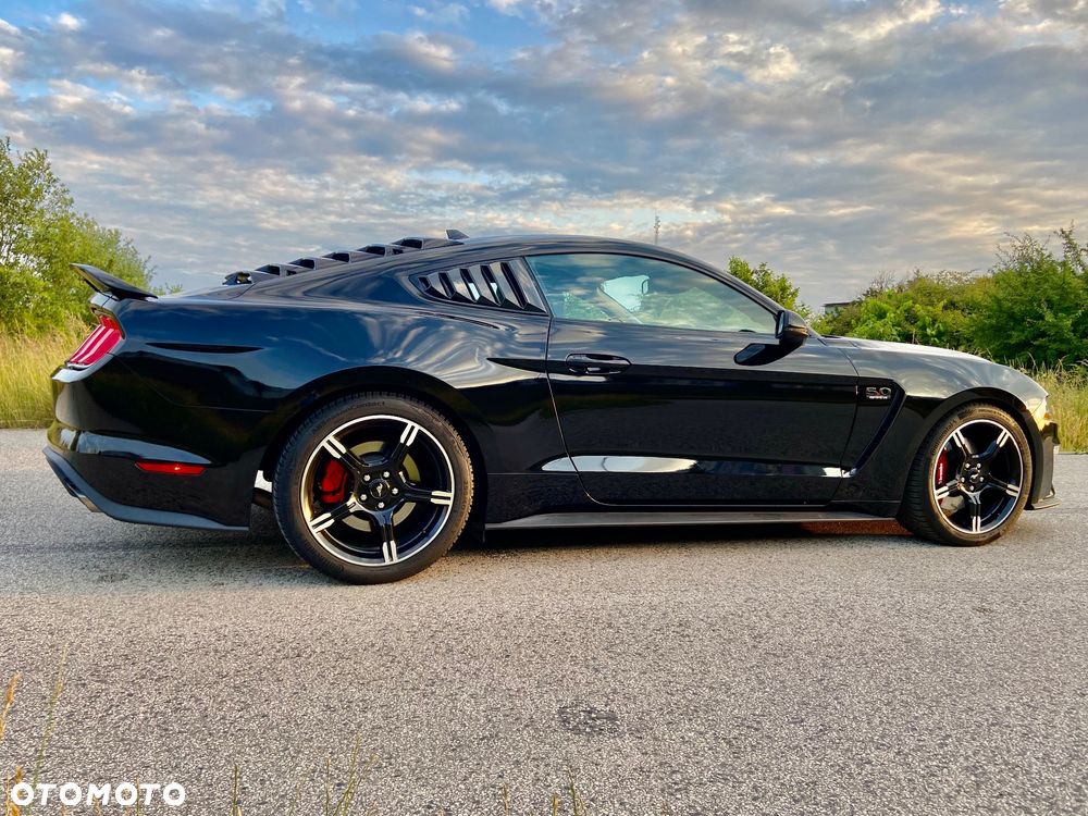 Ford Mustang - 6