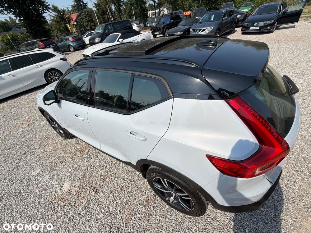 Volvo XC 40 D4 AWD Geartronic R-Design - 18