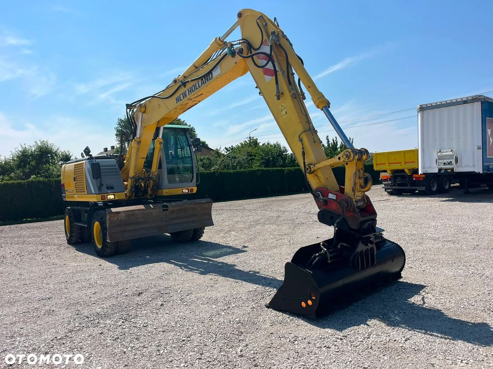 New Holland MH PLUS 18 TON - 8