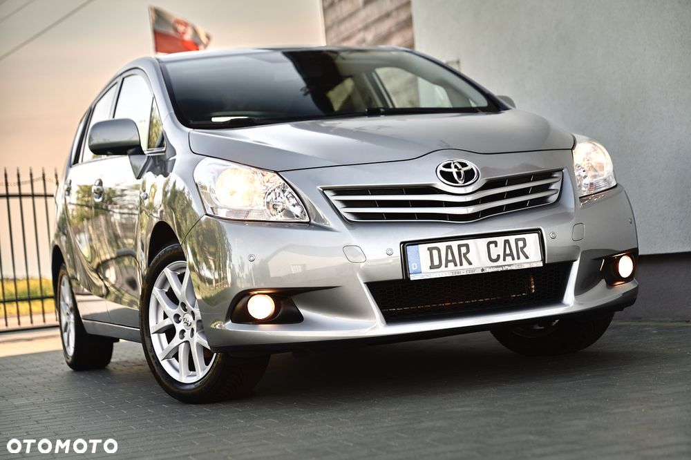 Toyota Verso 1.8 5-Sitzer Executive - 9