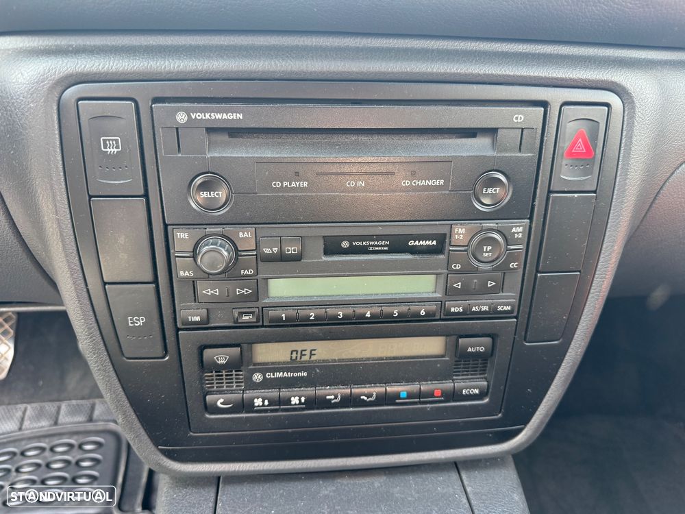 VW Passat Variant 1.9 TDi Confortline 6V - 19
