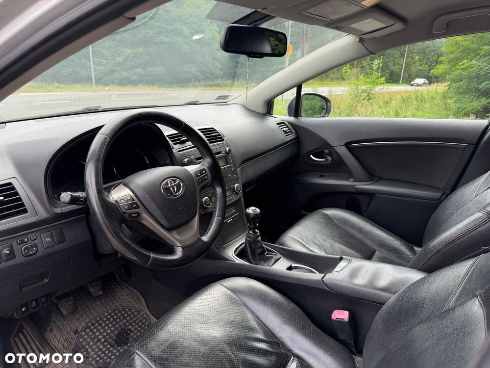 Toyota Avensis 2.2 D-4D Prestige - 9