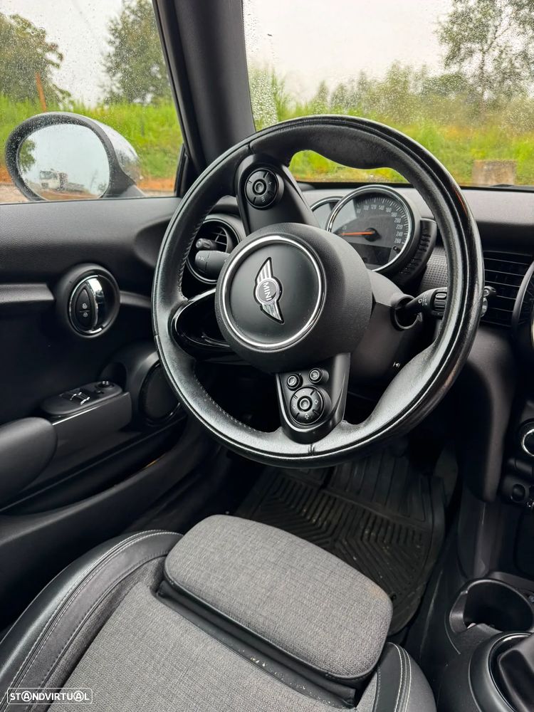MINI 3 Portas Cooper D - 4