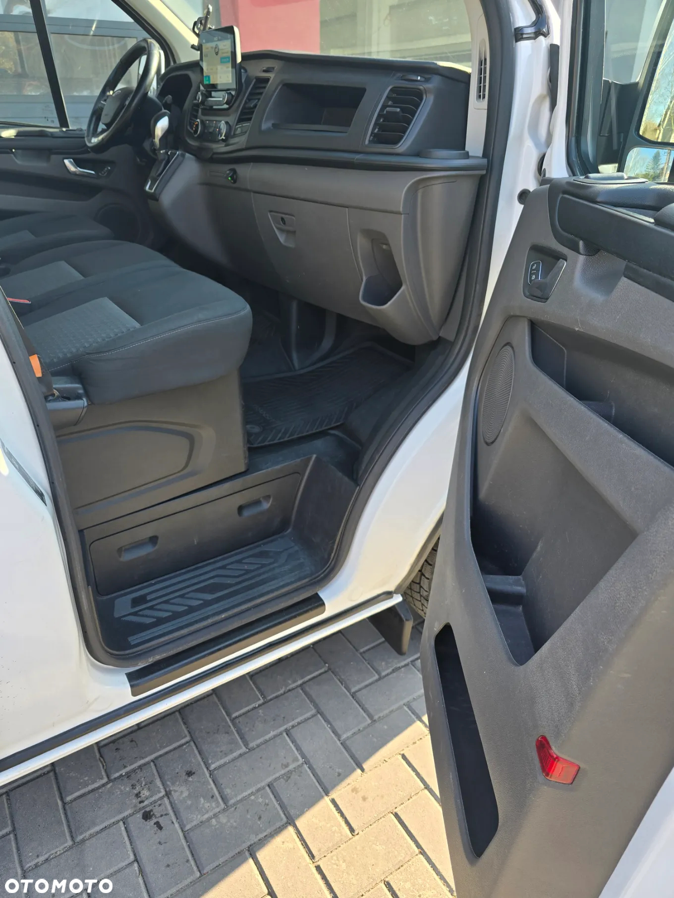 Ford Transit Custom 300 L1H1 Limited (bryg.) - 8