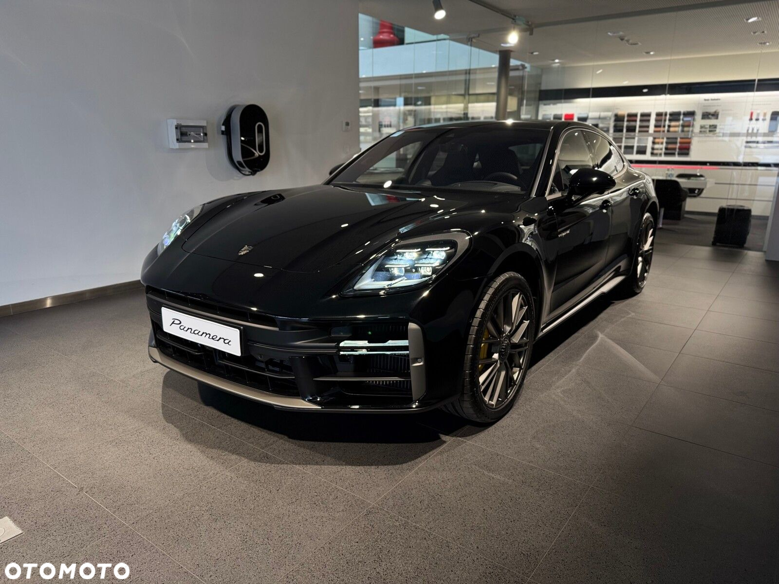 Porsche Panamera - 3